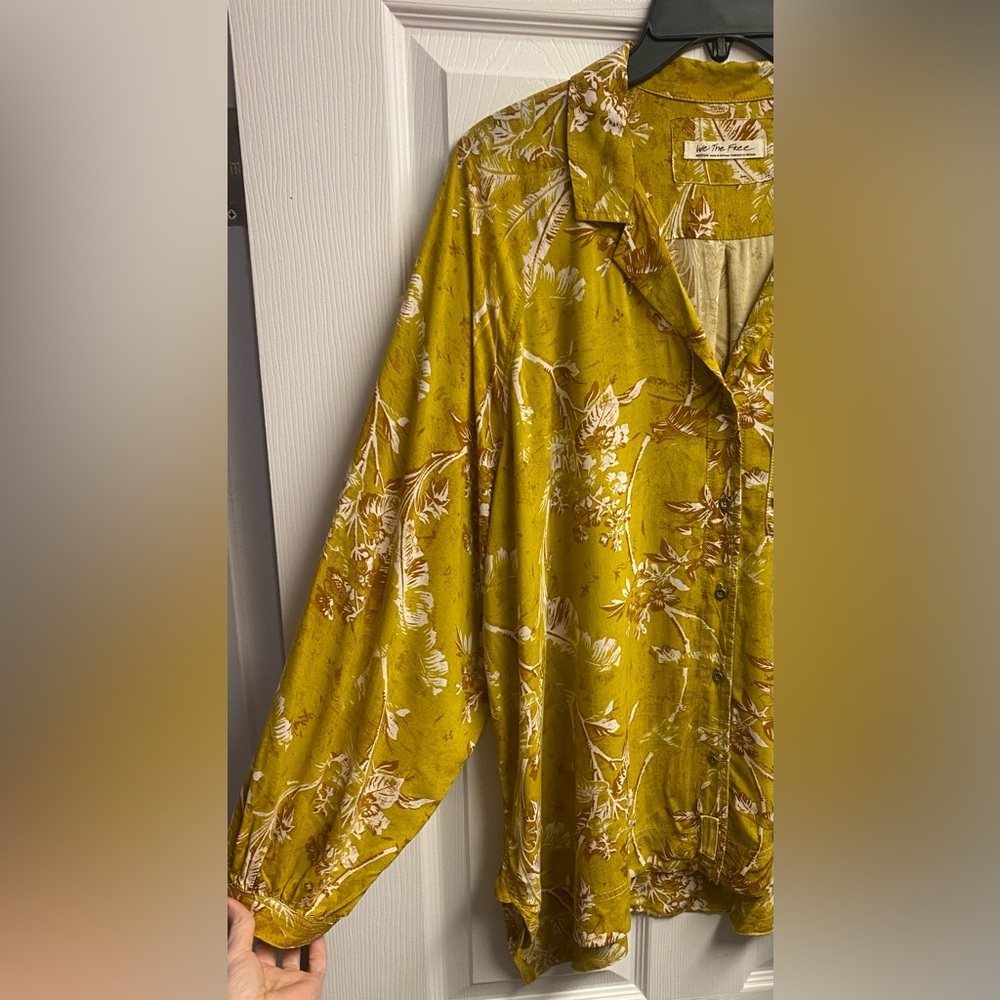 *SOLD* We The Free Free People It’s A Vibe 100% Viscose Oversized Top Size Med - Picture 3 of 6